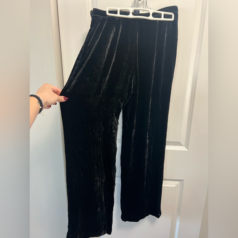 Ann Taylor Black Velvet Wide Leg High Rise Pant 6